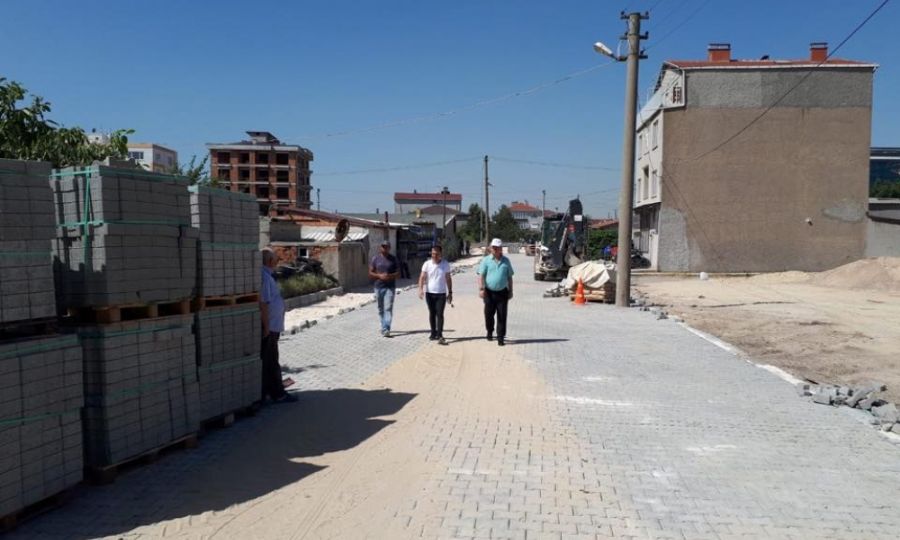 Ergene Belediye Başkanı Rasim Yüksel Yol Çalışmalarını Yerinde İnceledi