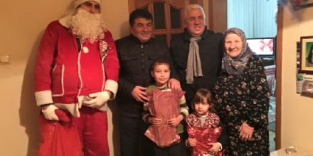 Bakan Ykselden Noel Baba Srprizi