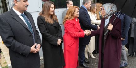 BA�KANIMIZ SAYIN M�GE YILDIZ TOPAK PROTOKOL BAYRAMLA�MA PROGRAMLARINA KATILDI