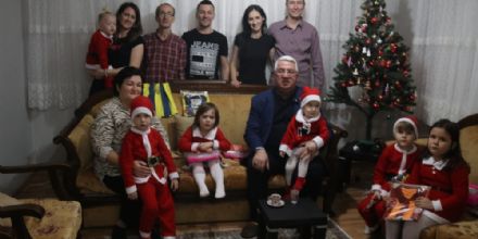 Bakan Yksel Ylba Gecesinde Vatandalar Ziyaret Etti