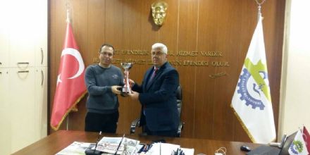 Atletizm Antren�r� Metin Emin�den Ba�kan Y�ksel�e Ziyaret