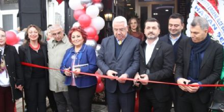 Bakan Yksel Lotus Kafenin Alna Katld