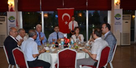 Ergene Belediyesinden Protokole ftar Yemei