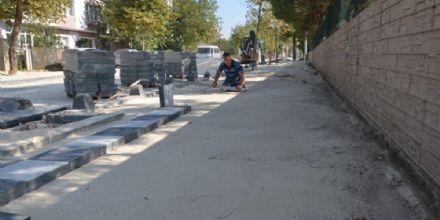 Sevgi Yolunda Kald�r�m Ta�� D��eme �al��malar� H�zla �lerliyor