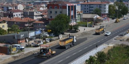 Edirne Caddesinde Trafik Ak ift Yn Oldu