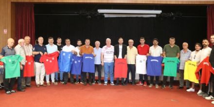 Ergene Belediyesi Spor Kulplerine Malzeme Desteinde Bulundu