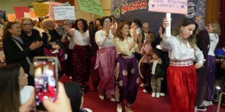 ERGENE�DE B�NLERCE KADIN �ALVAR GECES�NDE BULU�TU!
