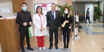 Ergene Belediye Ba�kan� Rasim Y�ksel Doktorlar� Bu Senede Unutmad�