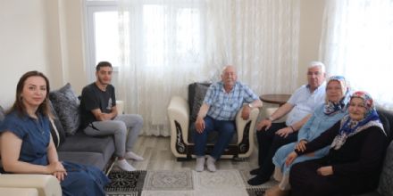 Bakan Ykselden ehit Babalarna Babalar Gn Ziyareti