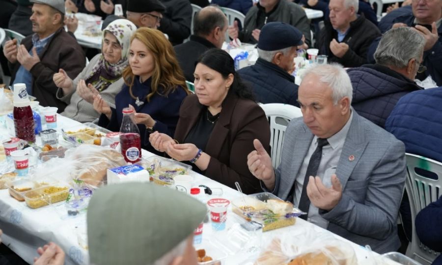 BAKIRCA MAHALLEM�ZDE RAMAZAN CO�KUSU G�N�L SOFRASINDA YA�ANDI!