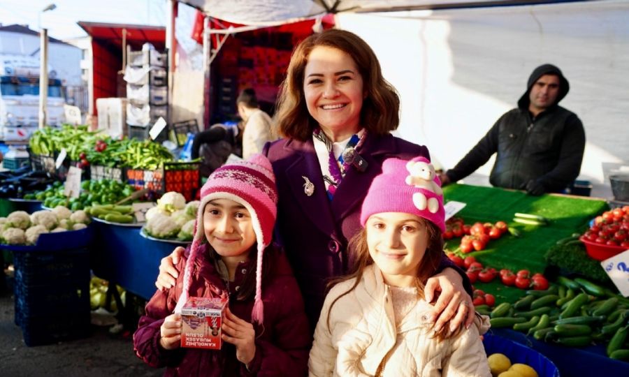 Belediye Bakan´mz Sayn Mge Yldz Topak Hemehrilerimizin Mira Kandilini Kutlad