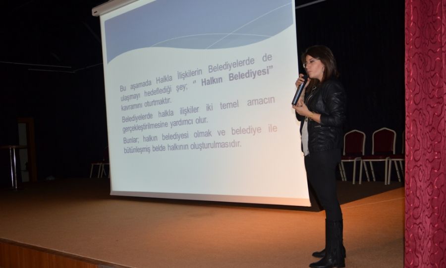 Belediye Personeline Halkla likiler Semineri