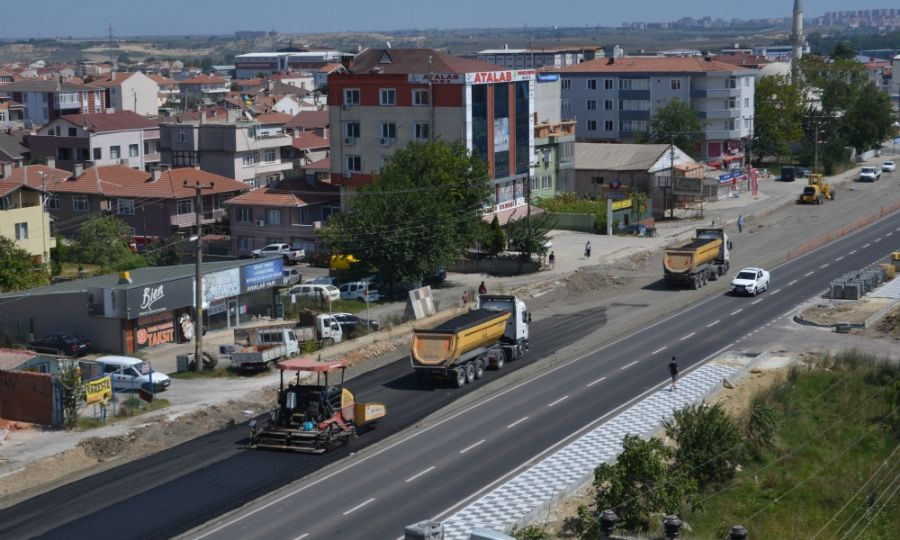 Edirne Caddesinde Trafik Ak ift Yn Oldu
