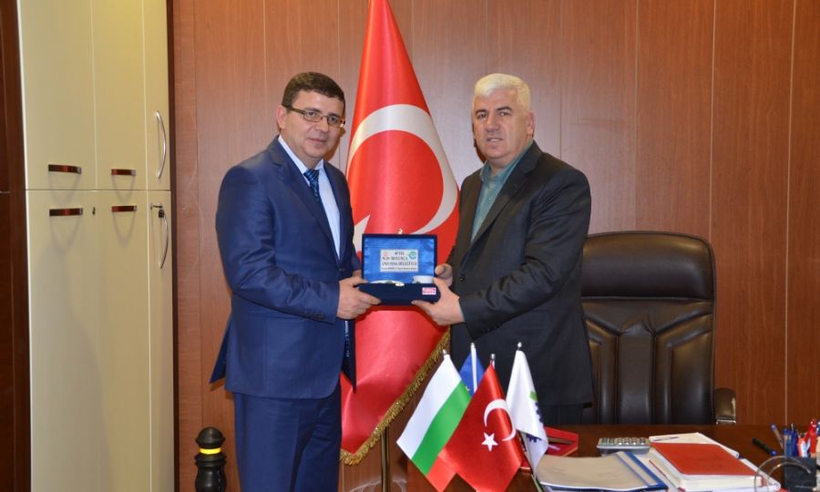 Hak ve zgrlkler Partisinden Bakan Yksele Ziyaret