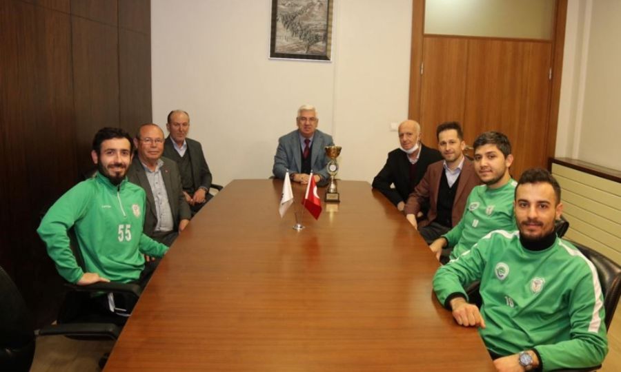 ampiyonluk Kupasyla Bakan Ziyaret Ettiler