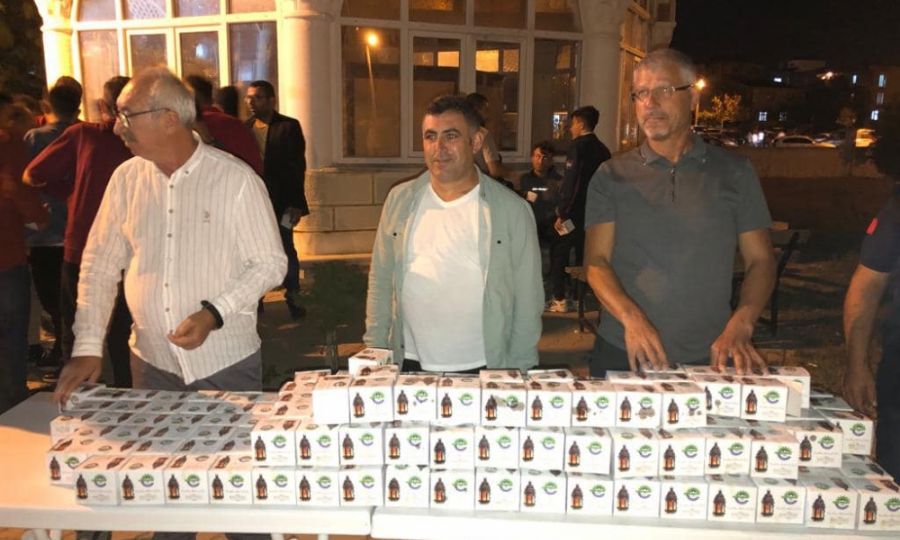 Mevlid Kandilinde Mevlidi erif Okuttuk