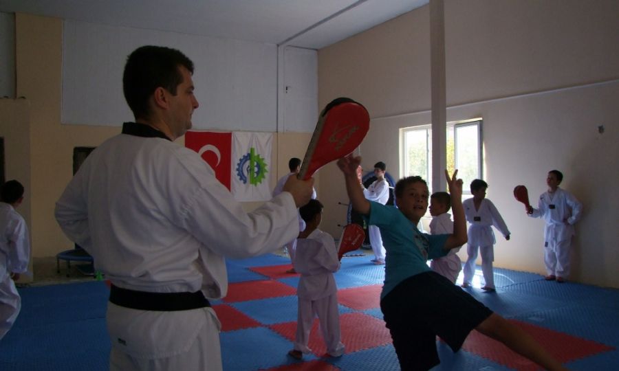 Ergenede Alan Taekwondo Kursu Devam Ediyor.