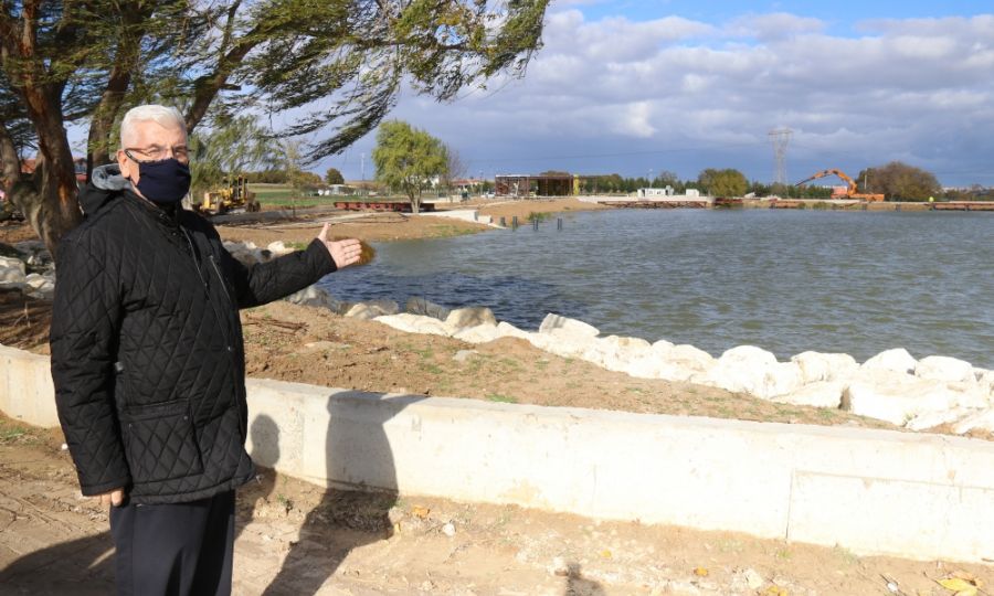 Bakan Yksel Ergenede lk Olarak Velimee Gletini nceledi