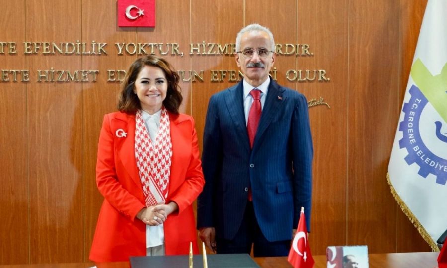 Ergenemizde Byk Gn: Ulatrma Ve Altyap Bakan Belediyemizi Ziyaret Etti