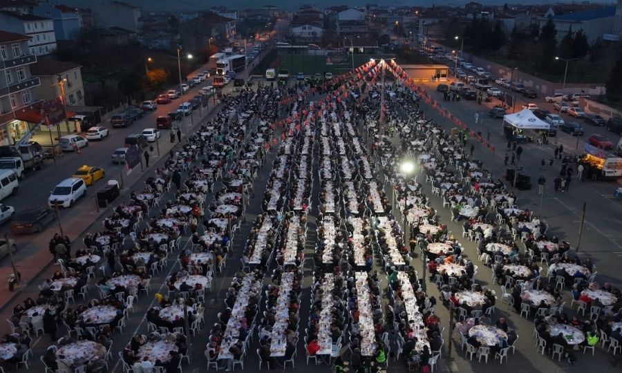 GÖNÜL SOFRASI, BİNLERCE VATANDAŞIN KATILIMI İLE SAĞLIK MAHALLEMİZDE KURULDU!